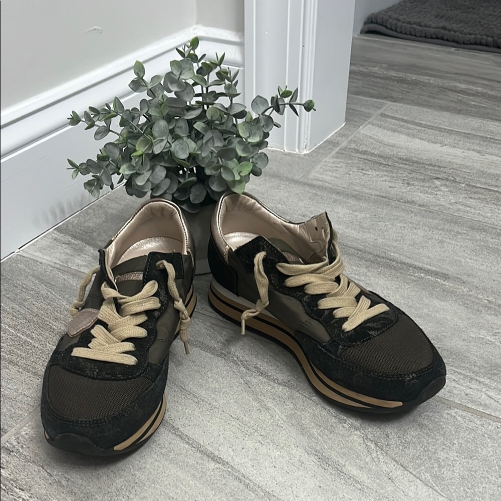 Philippe Model sneakers